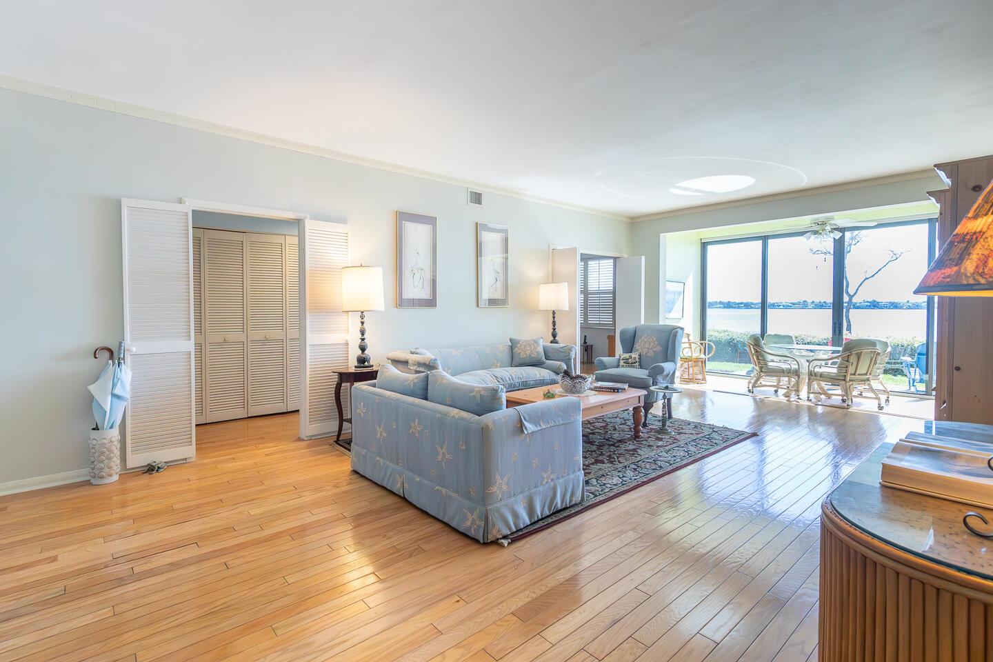 Palm City, Florida 34990, United States, 3 Bedrooms Bedrooms, ,2 BathroomsBathrooms,Residential,Active,209516