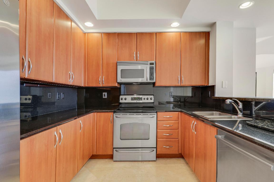 ONE CITY PLAZA CONDO - Residential