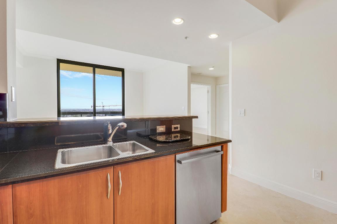 ONE CITY PLAZA CONDO - Residential