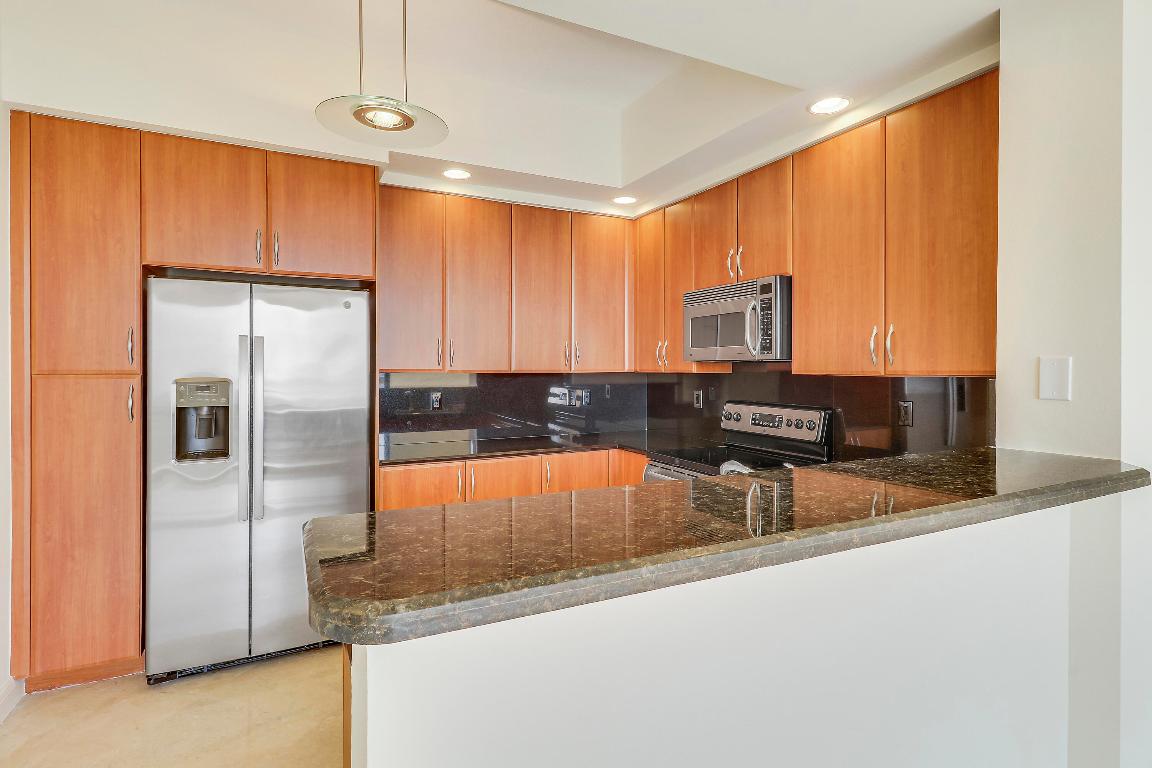 ONE CITY PLAZA CONDO - Residential