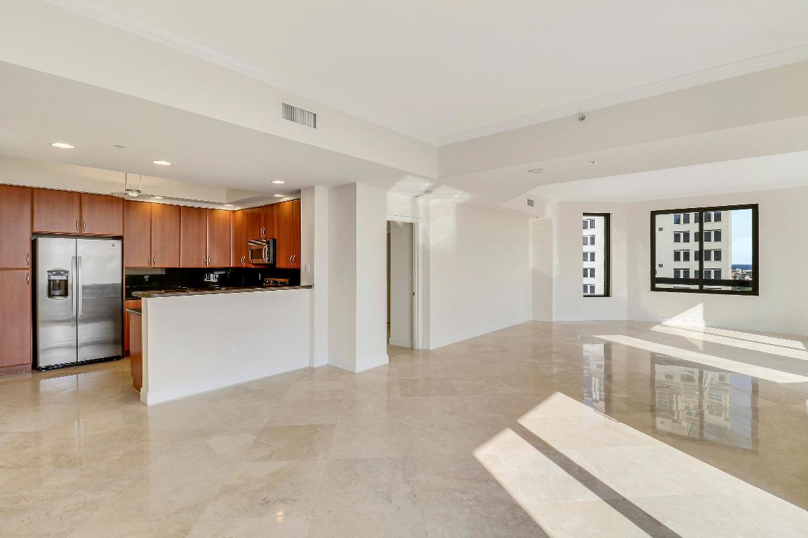 ONE CITY PLAZA CONDO - Residential