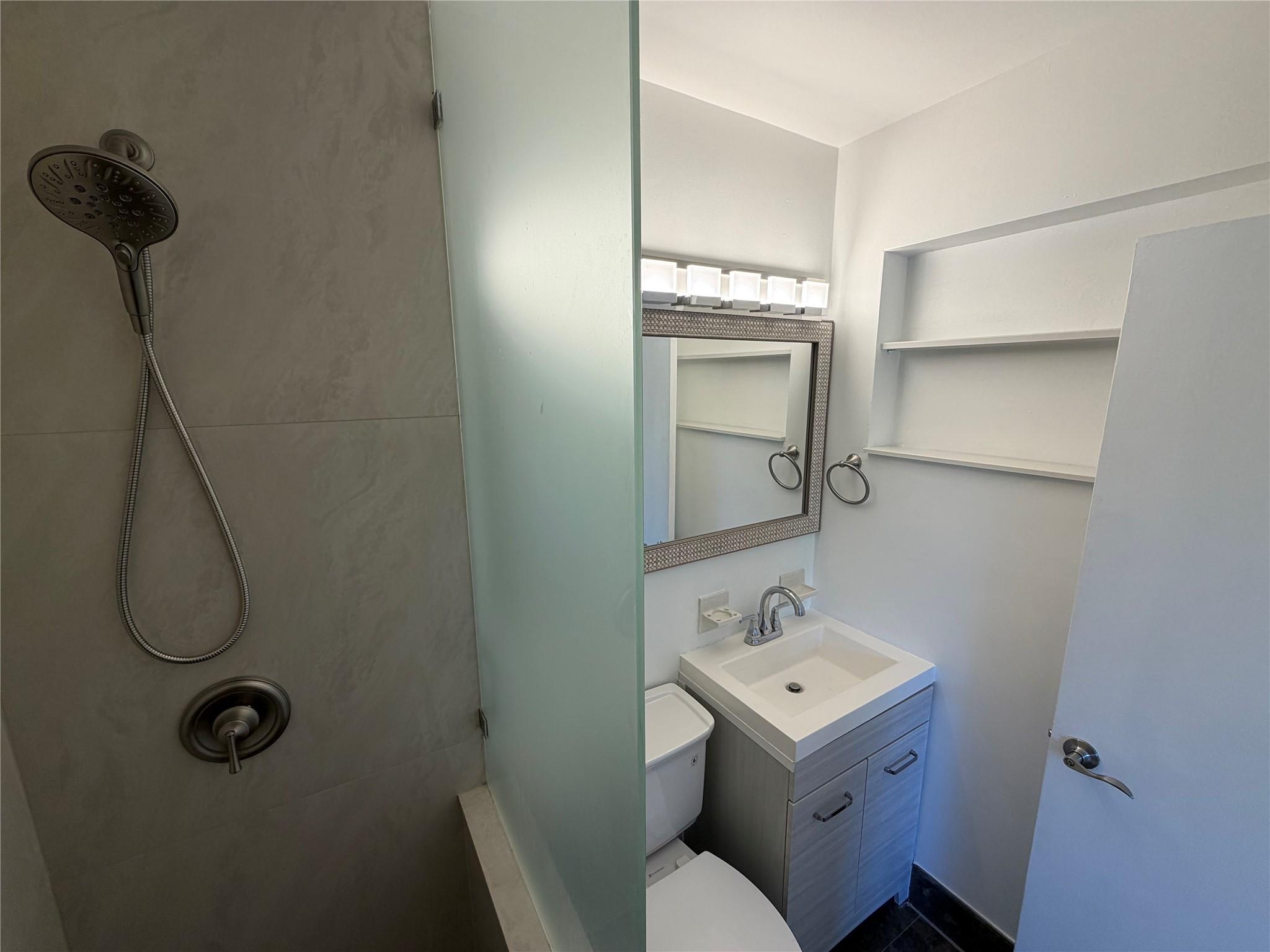 Fairlawn 41-44 B - Residential Lease