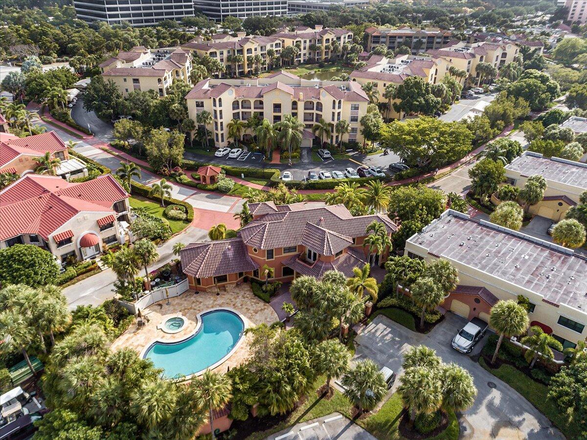 UNO LAGO - Residential