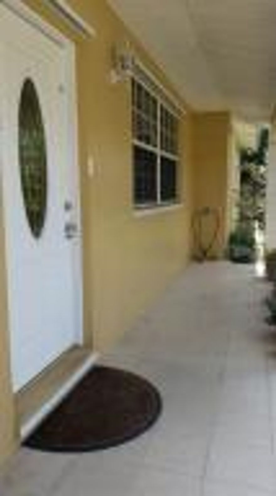 ENJOY THIS BEAUTIFUL,COZY,QUIET AND PRIVATE SINGLE FAMILY HOME, FENCED IN BACK YARD AND A CARPORT.BIG DOGS WELCOME. NO HOA.TILED FLOORS.STABLE AND FRIENDLY LANDLORD.YOU MAY PARK YOUR TRUCK, BOAT OR JETSKIS!BRING YOUR OWN SPA!RENT INCLUDES MONTHLY PEST CONTROL AND ALARM MONITORING.HOME IS SECONDS AWAY FROM THE VERY SOUGHT OUT AREA OF BOYTNON BEACH, RENAISSANCE COMMONS. LARGE DEN AREA BY KITCHEN AND DINING ROOM. CAN BE CONVERTED IN A SECOND LIVING ROOM, A PLAYROOM, AN OFFICE OR SIMPLY A DEN! 
DON'T MISS THIS OPPORTUNITY TO CALL THIS CUTE HOME YOURS!