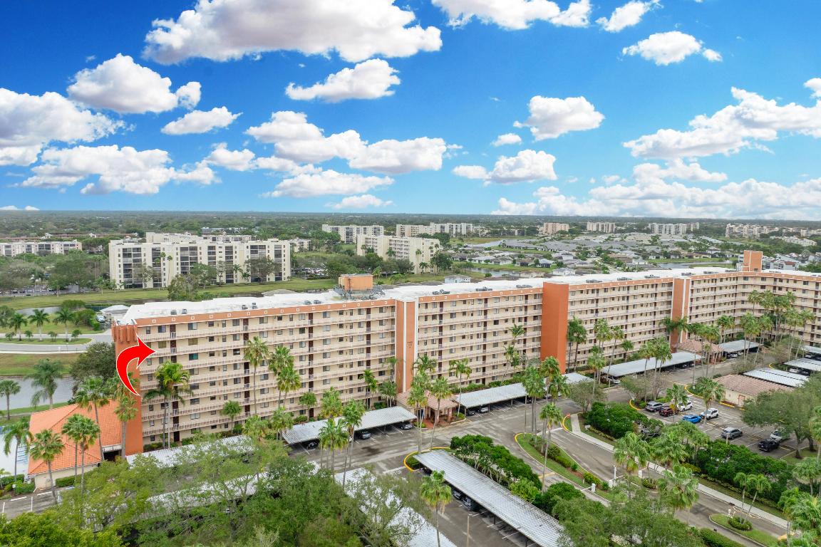 HUNTINGTON TOWERS CONDO - Residential