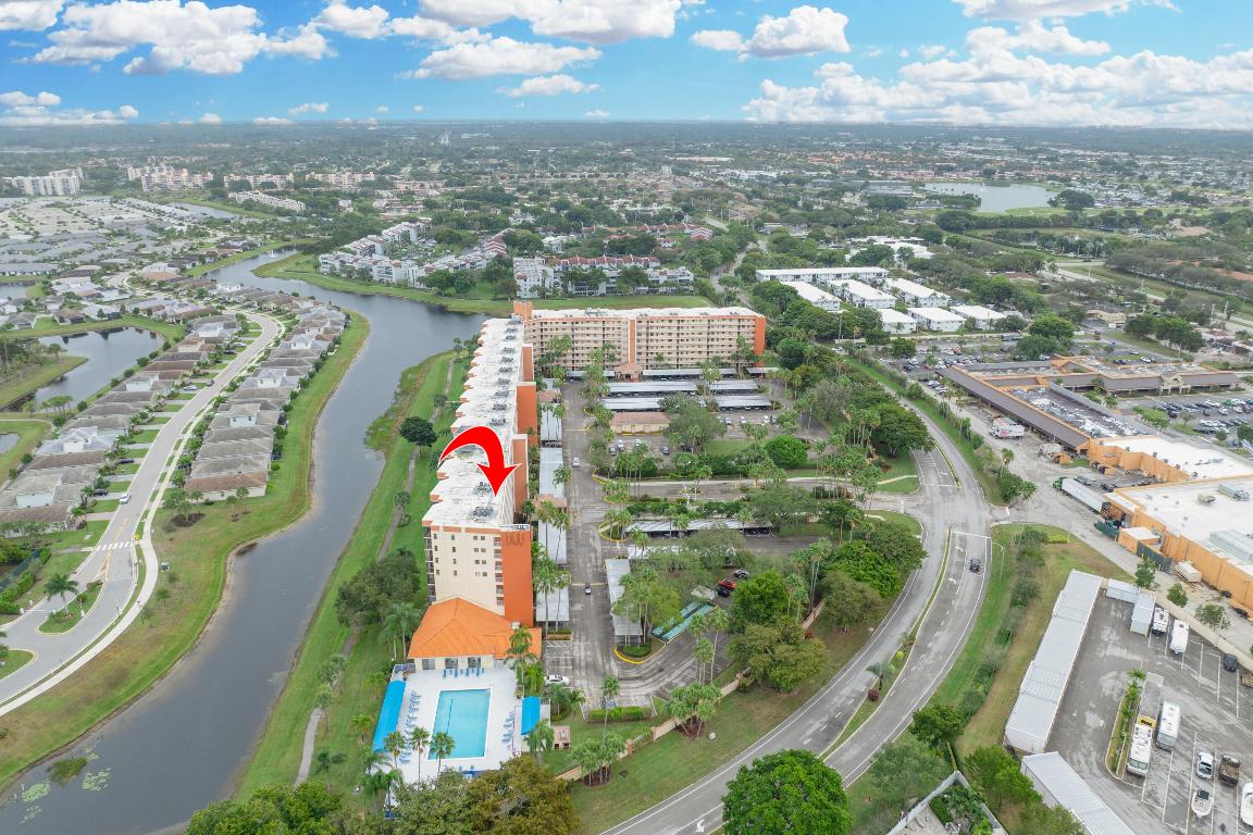 HUNTINGTON TOWERS CONDO - Residential