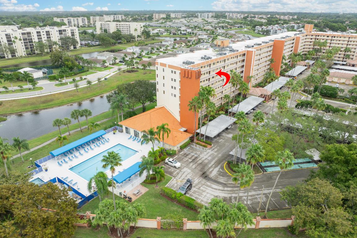 HUNTINGTON TOWERS CONDO - Residential