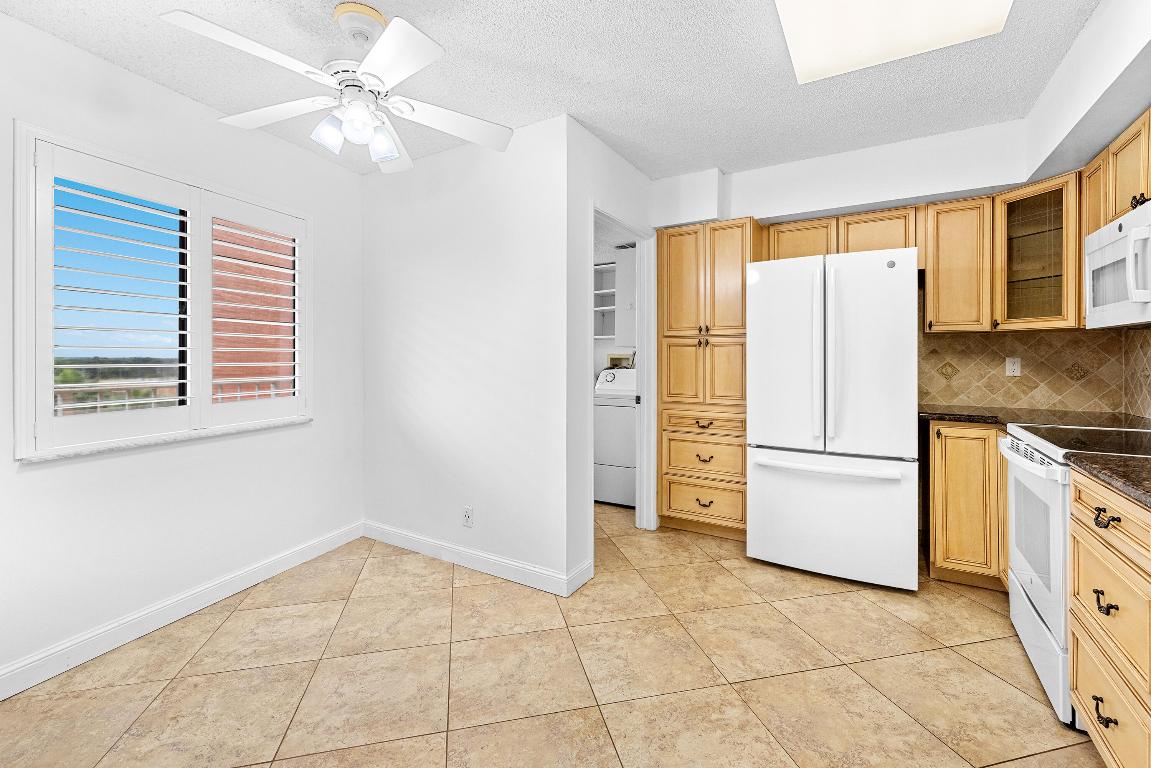 HUNTINGTON TOWERS CONDO - Residential