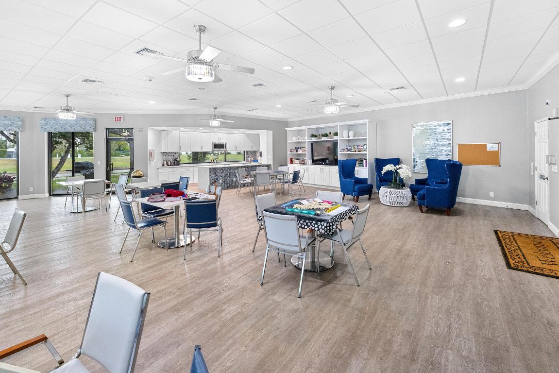 HUNTINGTON TOWERS CONDO - Residential