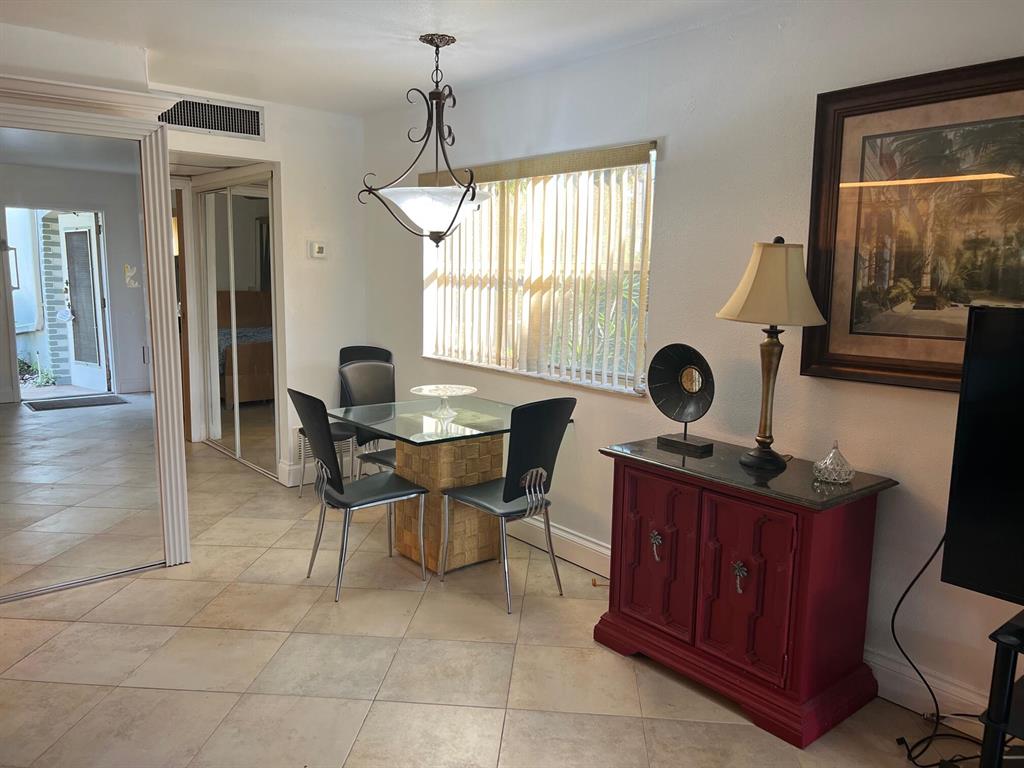 KINGS POINT PL NO 1 - Residential