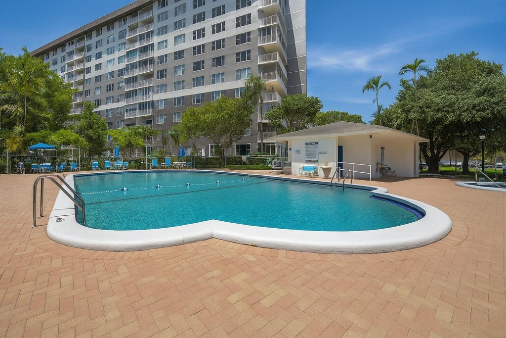 Photo of 3850 Washington Street #215, Hollywood, FL 33021 (MLS # B26046922)