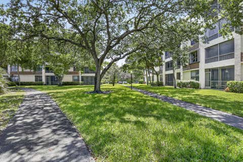 Tiny photo for 7500 NW 1st Court #302-3, Plantation, FL 33317 (MLS # B26050515)