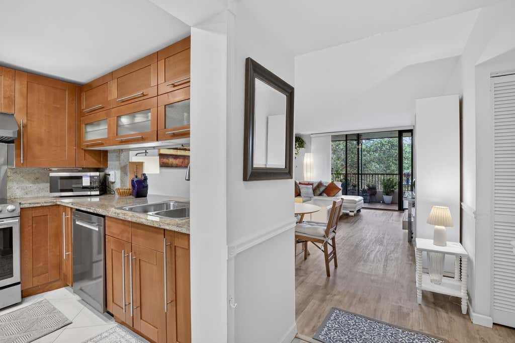 Photo of 7500 NW 1st Court #302-3, Plantation, FL 33317 (MLS # B26050515)