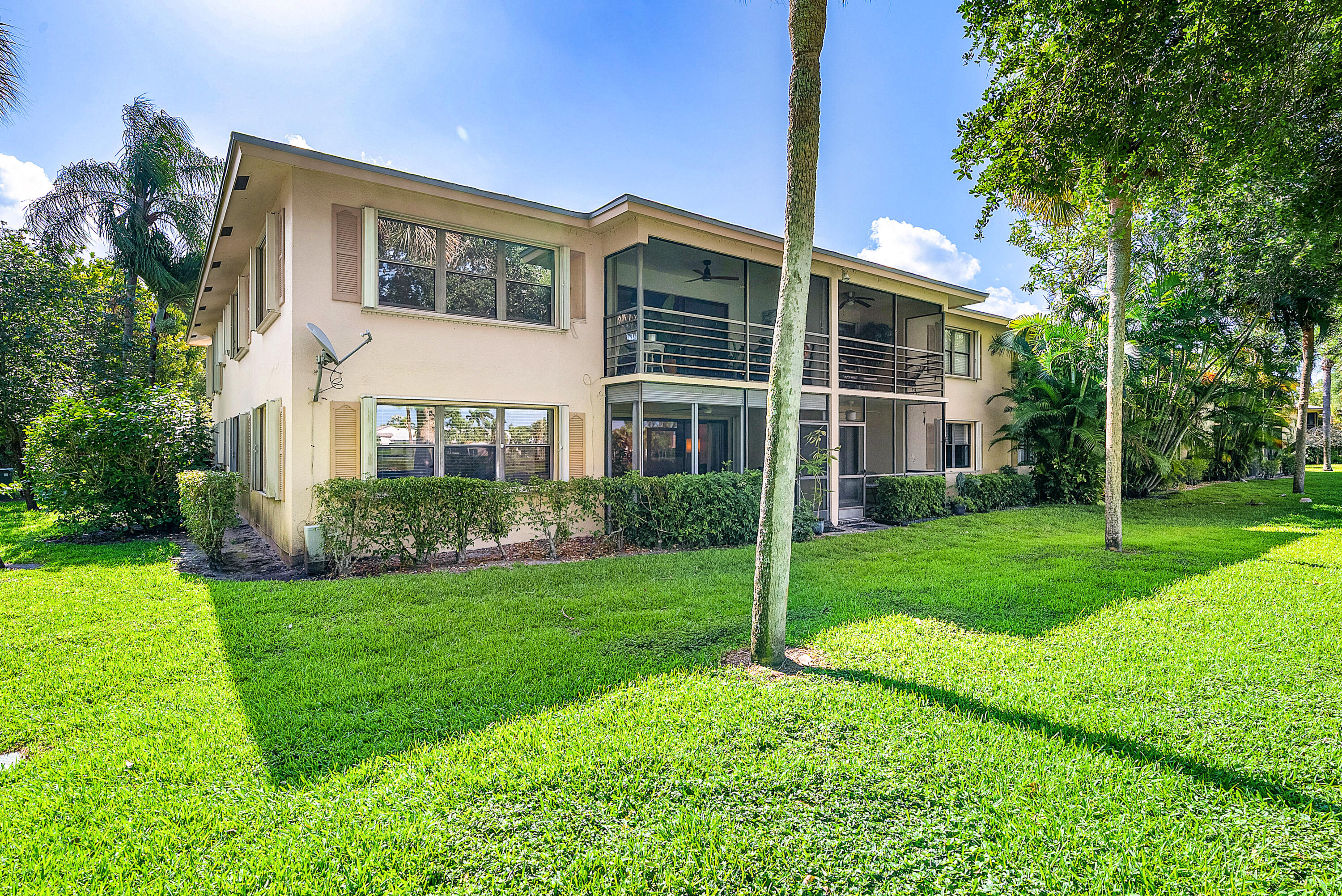 DELRAY OAKS WEST CONDO - Residential
