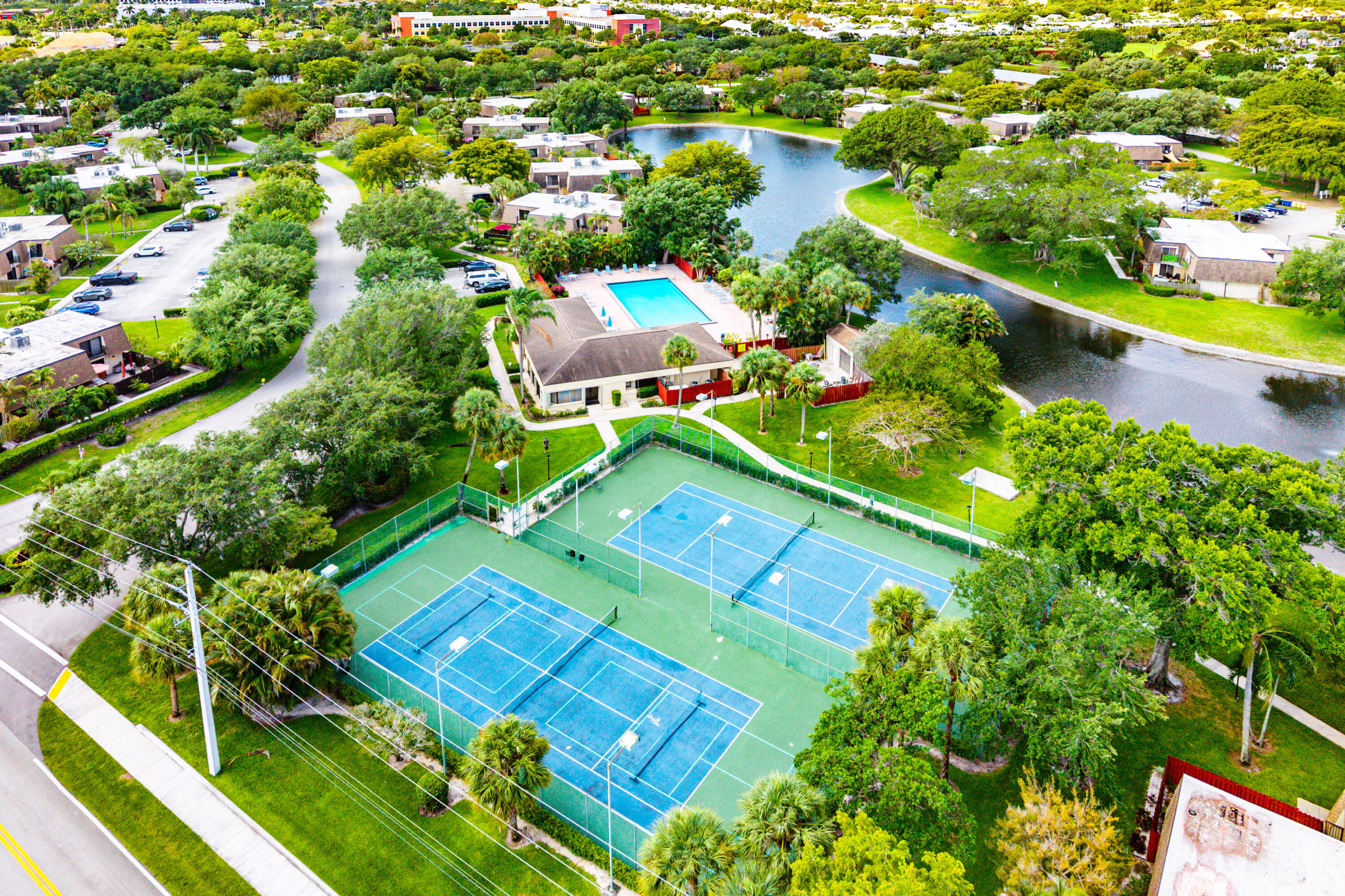 DELRAY OAKS WEST CONDO - Residential