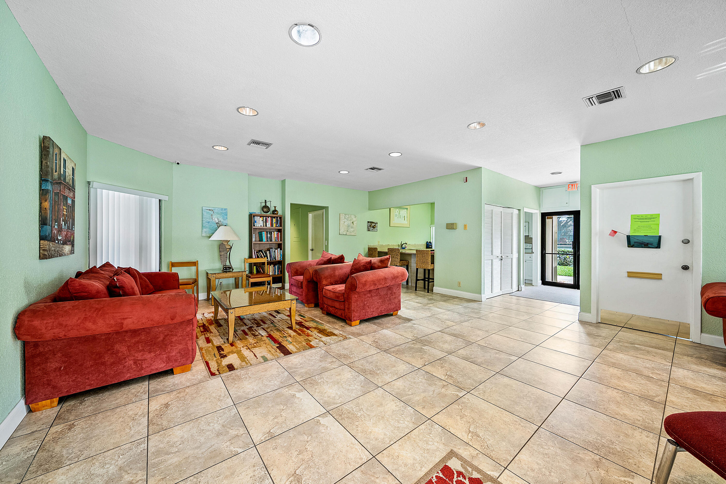 DELRAY OAKS WEST CONDO - Residential