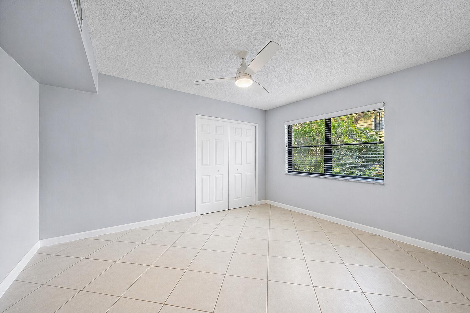 DELRAY OAKS WEST CONDO - Residential