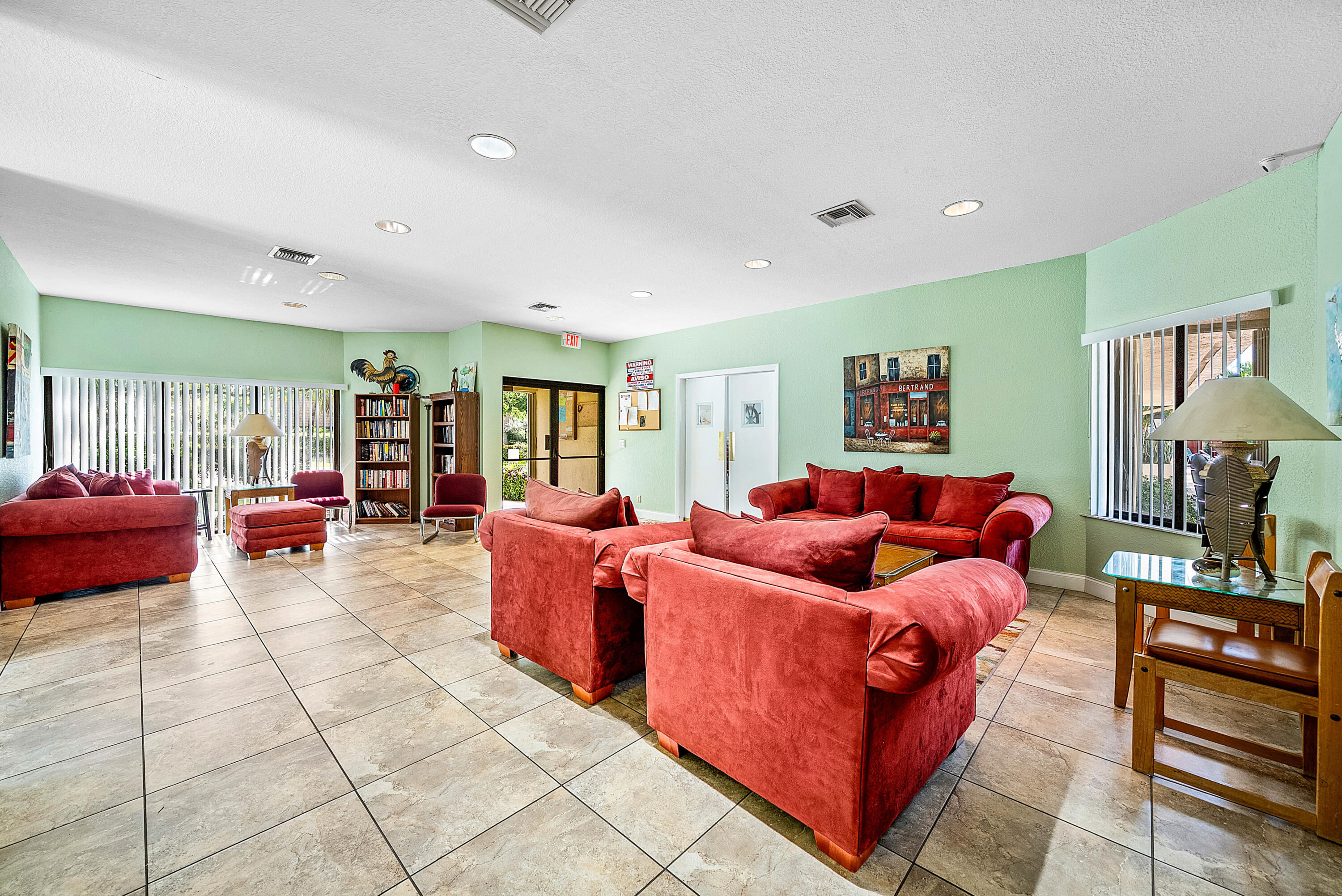 DELRAY OAKS WEST CONDO - Residential