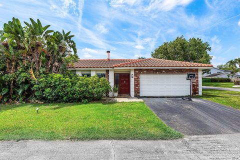 2 Tam O Shanter Lane Boca Raton FL 33431