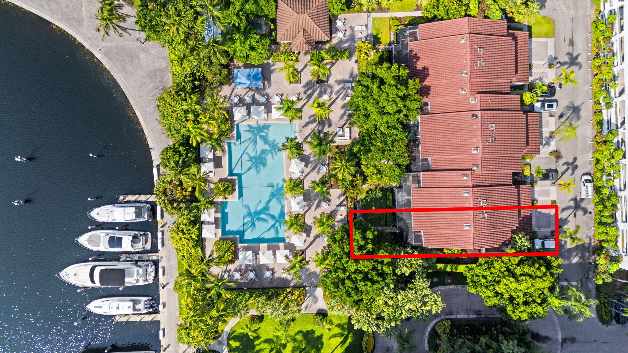 3602 YACHT CLUB Drive 401