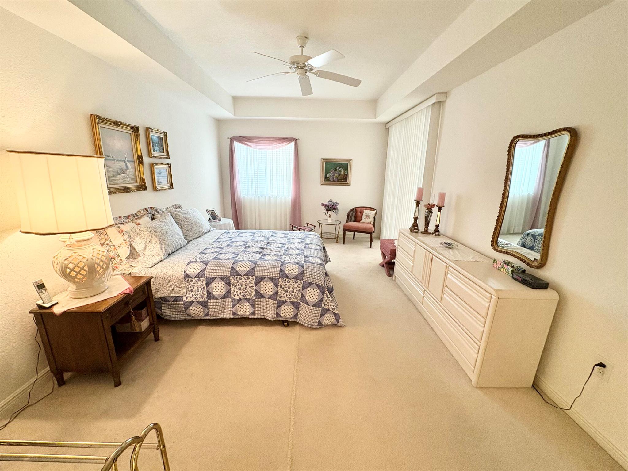 SOUTHAMPTON CONDOMINIUM E - Residential