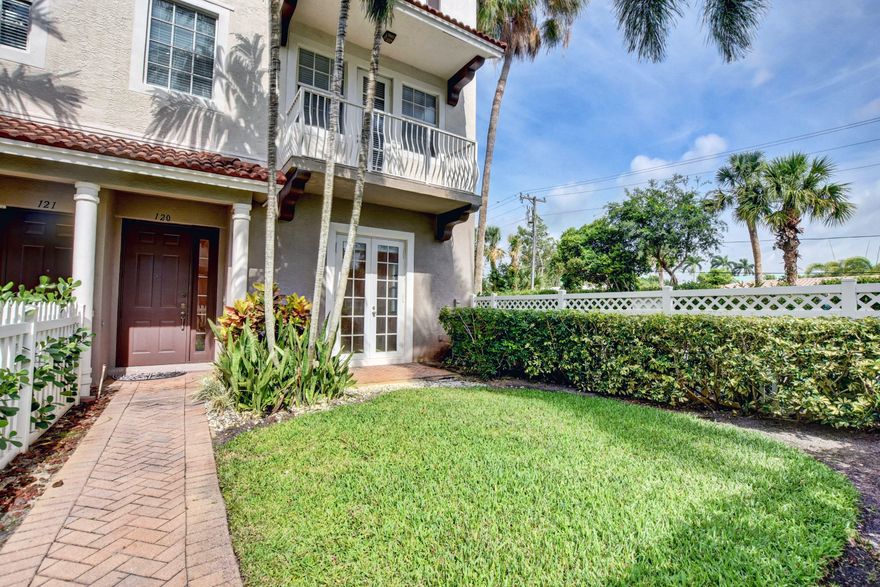 *FRESHLY PAINTED IN A NEUTRAL COLOR* Beautiful townhome located in the waterfront community of Ocean Cay conveniently located in the quiet town of Hypoluxo. 3 bedroom 2 1/2 bath with den/office on the 1st floor. The Ocean Cay community has a private beach on the intracoastal where you can kayak, paddle board or just sit and relax and watch the boats go by. Only 15 minutes by car to downtown delray where you can enjoy all that Delray has to offer without being right in the middle of it all. 5 minutes to the famous Key lime house and only 8 minutes by car to the beach. Pets are welcome but no aggressive breads. Interior has completely repainted!!!