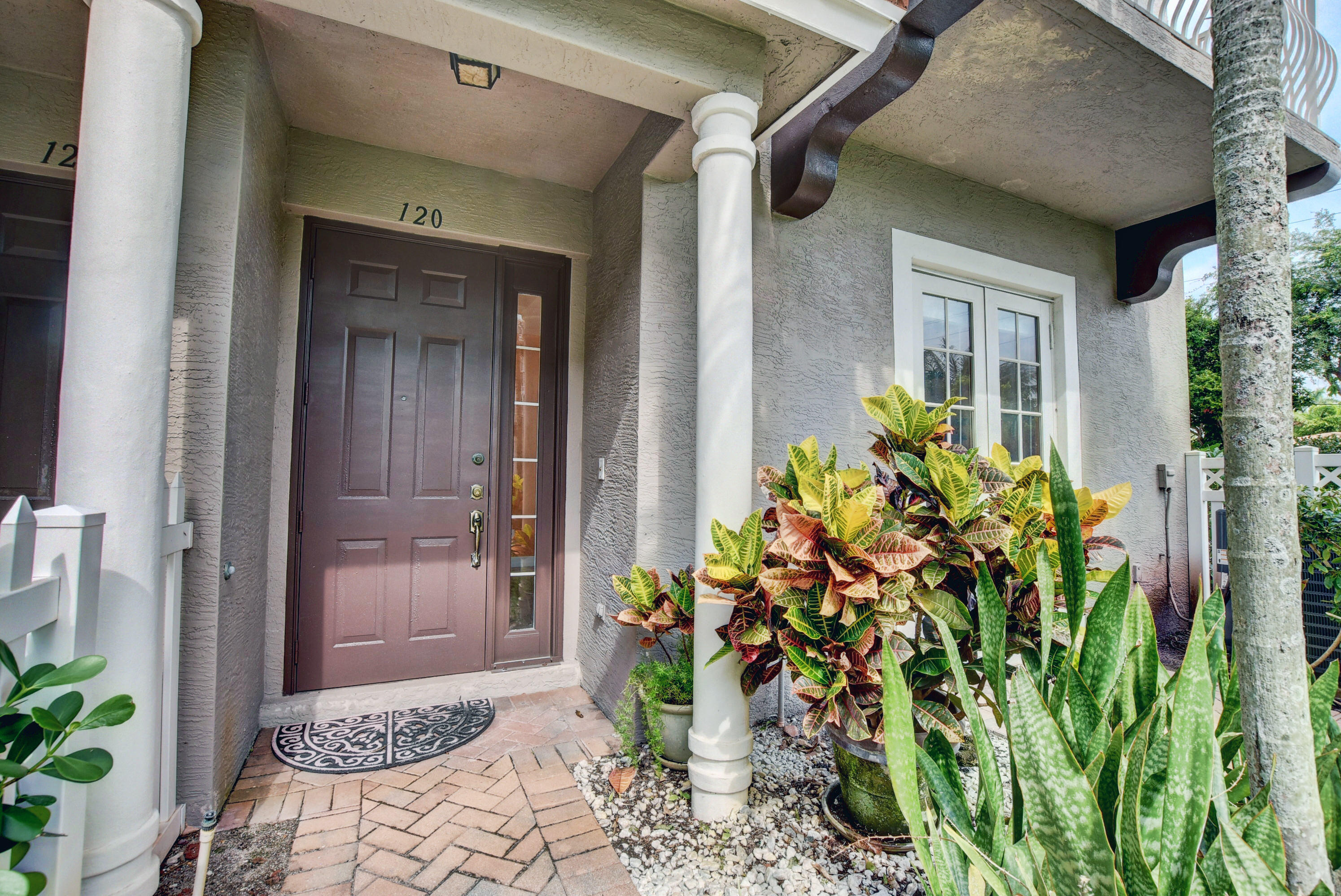 OCEAN CAY - Residential Lease