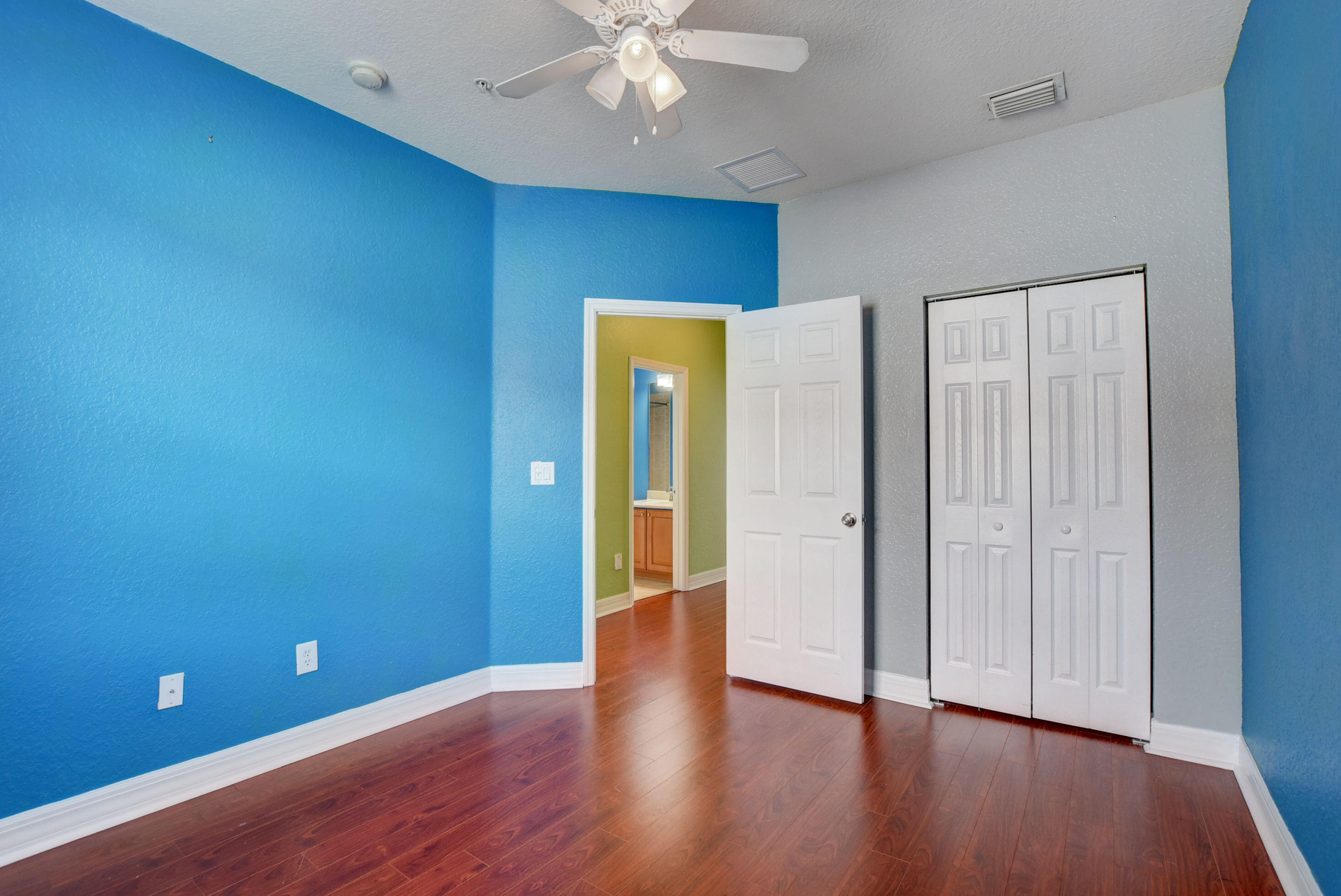 OCEAN CAY - Residential Lease