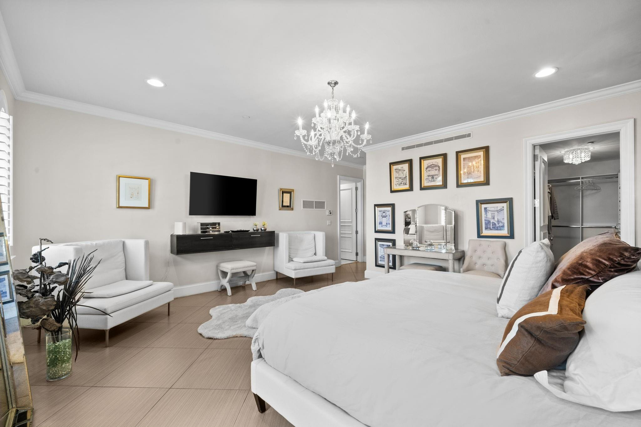 Seven Corners Townhomes - Residential