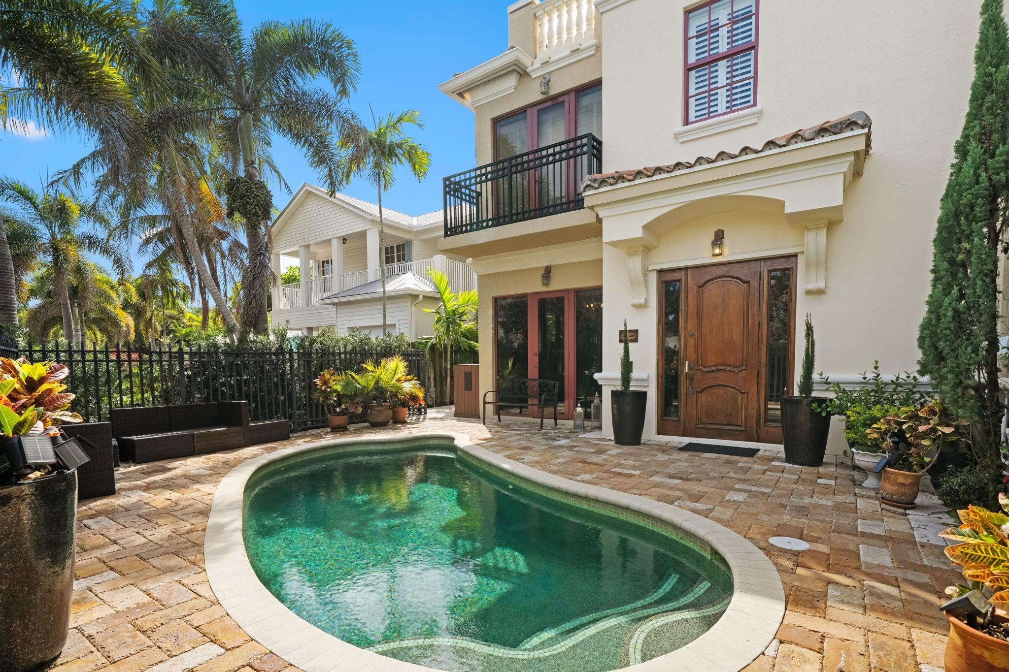 Seven Corners Townhomes - Residential