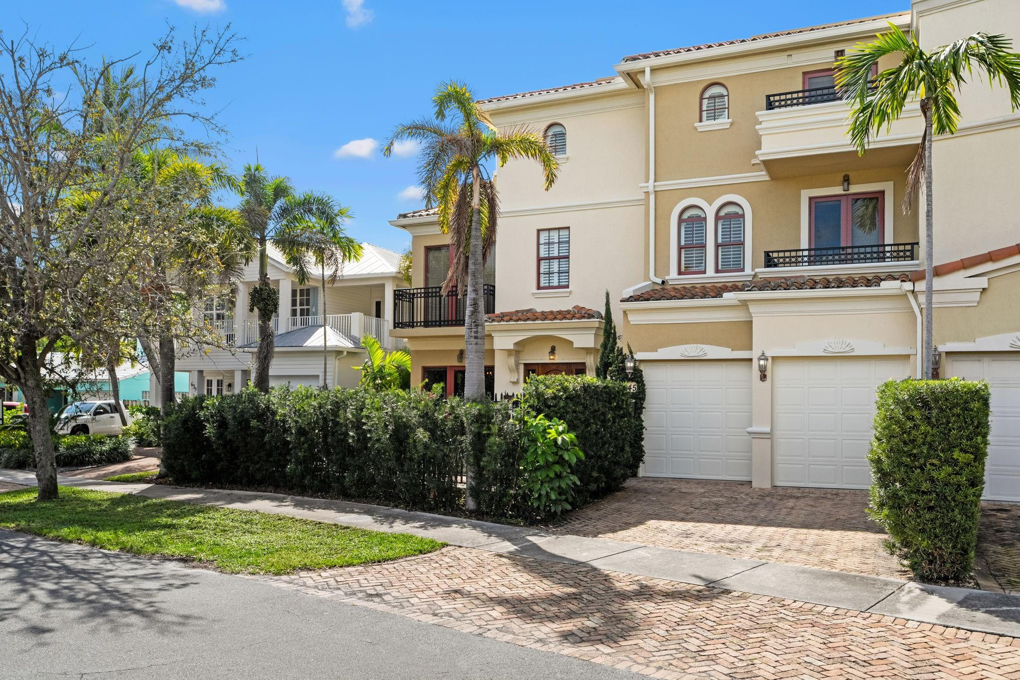 Seven Corners Townhomes - Residential