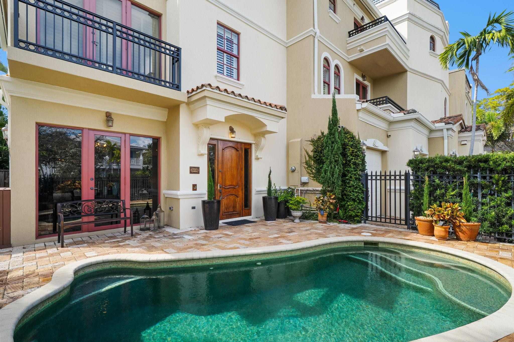 Seven Corners Townhomes - Residential