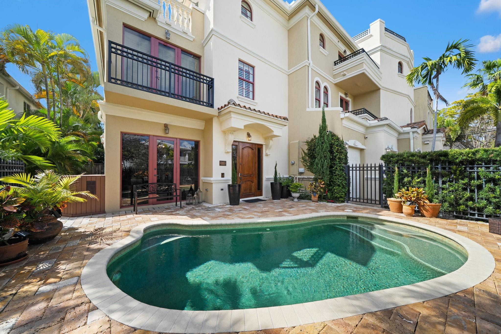 Seven Corners Townhomes - Residential