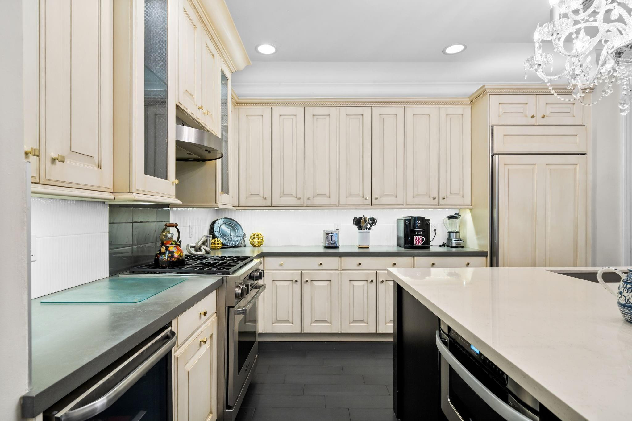 Seven Corners Townhomes - Residential