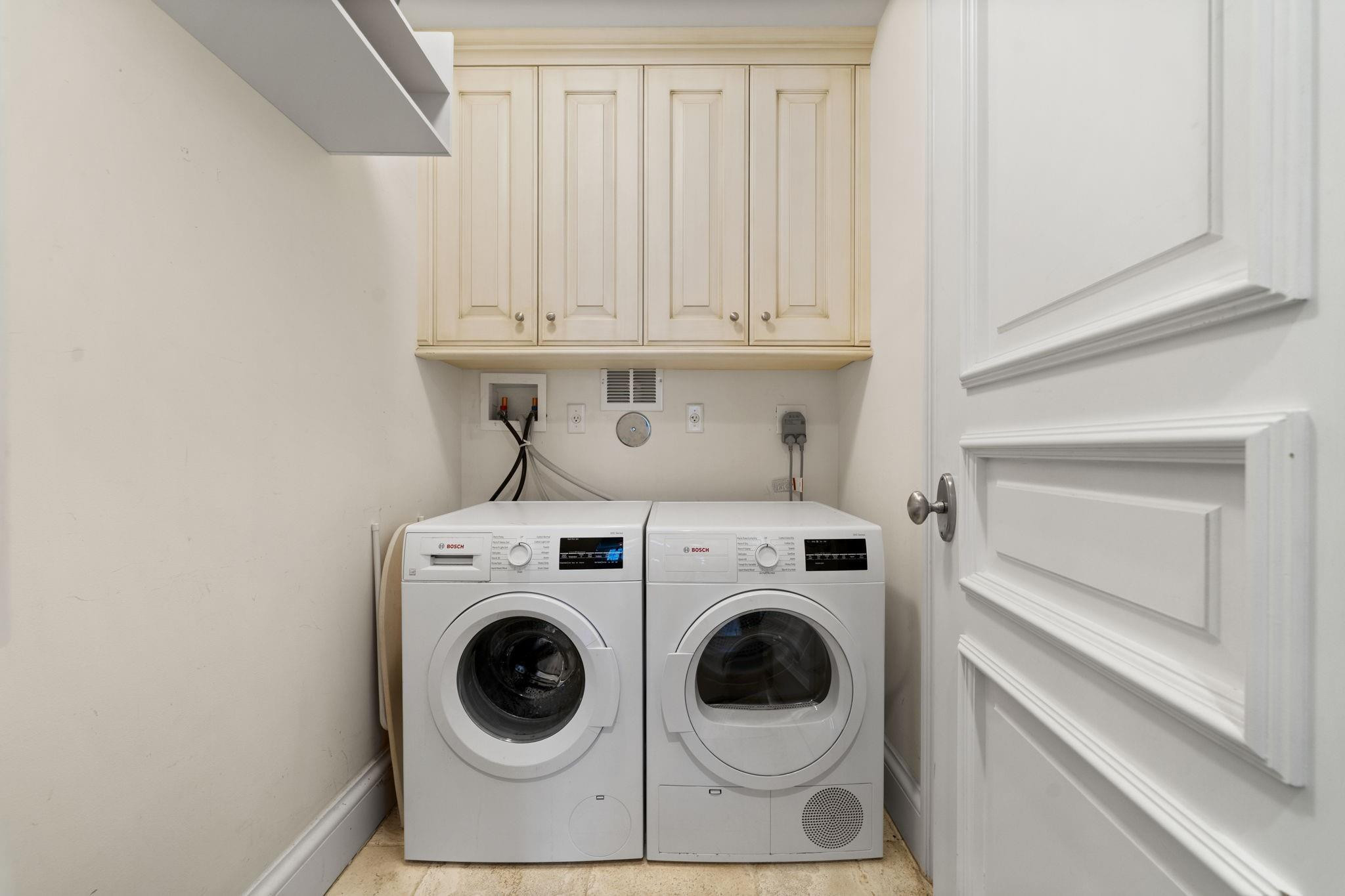 Seven Corners Townhomes - Residential