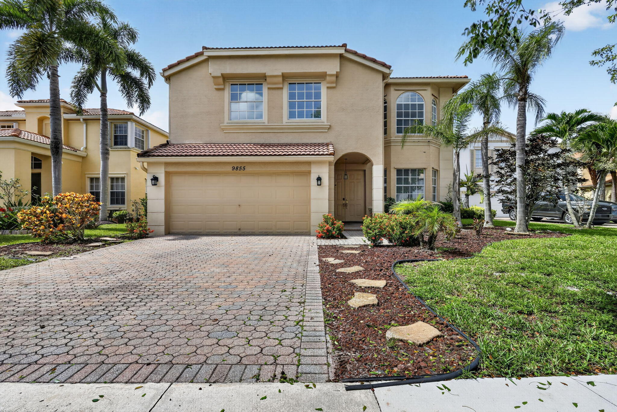 9855 Woolworth Court Court