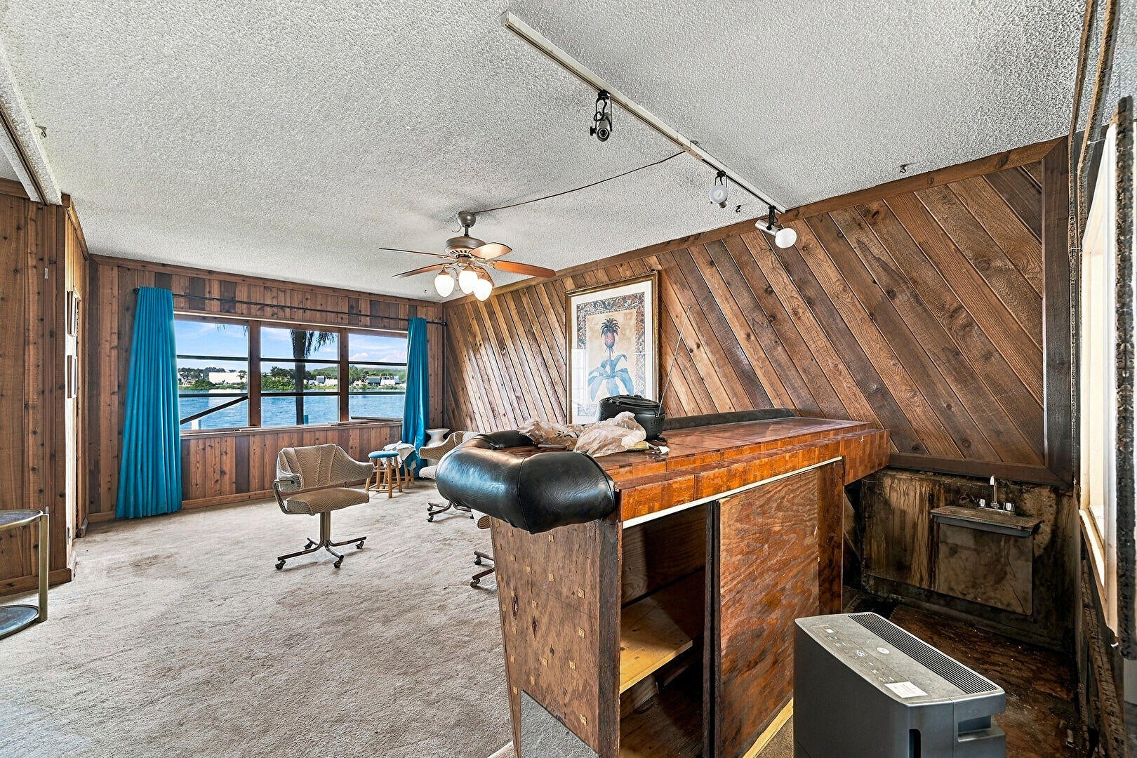 4311 CRYSTAL LAKE Drive 110