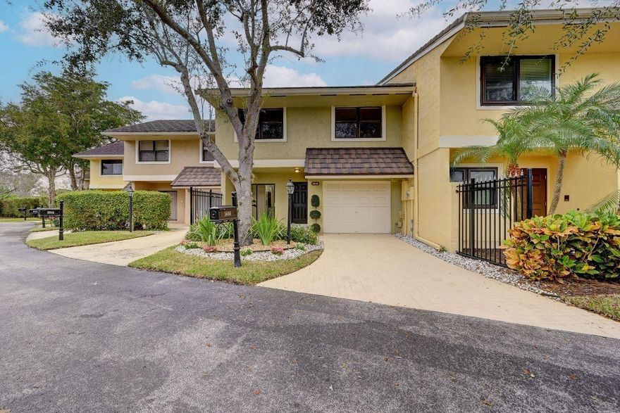 Completely remodeled townhouse in central Boca Raton, stunning!!! All new Italian porcelain flooring throughout entire living space.  Brand new kitchen cabinets, appliances, quartz counter top.  All new bathroom vanities with quartz counter tops.  Freshly painted inside and out, no expense spared in remodel.  HOA $375/month, 2 dogs at 25Lbs each, NO pick-up trucks allowed, must be occupied for 2 years before renting