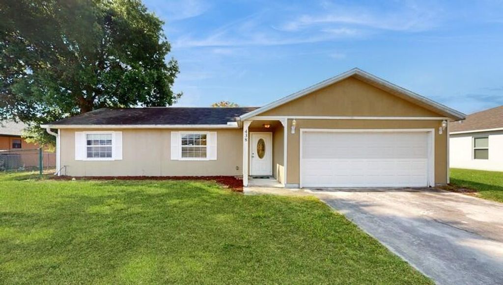 Photo of 438 SW Cherry Hill Road, Port Saint Lucie, FL 34953 (MLS # R10985757)