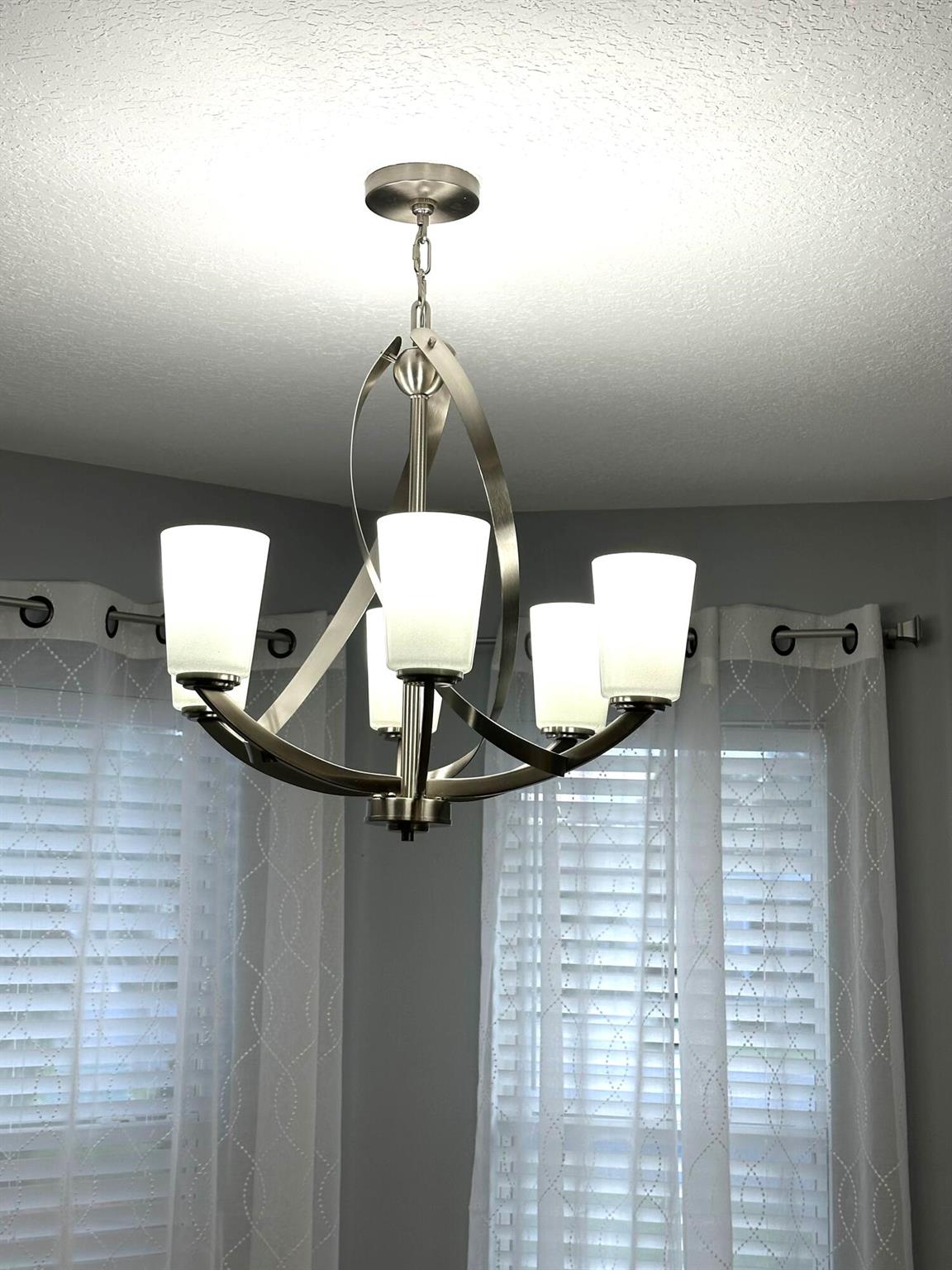 ON TOP OF THE WORLD - PHA - Residential