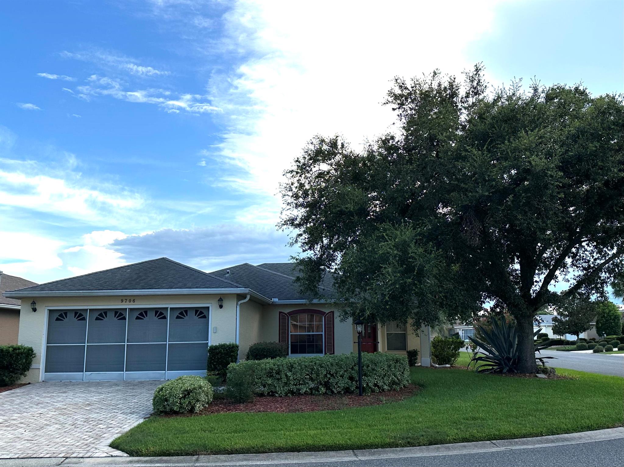 Great news! Don't miss out - seller is offering a $6,500 concession to buyer - use it however you like to make your home purchase easier! Thousands of Dollars Spent Remodeling Popular Wakefield model home, Premium Corner Lot, in Highly Sought After On Top of the World, which is a Premier 55+ Award Winning Community with Programs Designed Specifically with Active Adults in Mind! Foyer leads to Spacious Open Concept Great Room, FLEX Room, Split Plan, Luxury Vinyl Plank/Tile Flooring (NO RUGS), Kitchen has Wood Cabinets, Brand New GAS Range & Microwave & Newer Refrigerator and Dishwasher, Counter Bar between the Kitchen & the Dining Area. Master Bdrm has Ensuite Bathroom, Vanity with Double Sinks, Private Toilet Area, and Spacious Walk-In Shower. #2 Bathroom has Combo Tub/Shower.