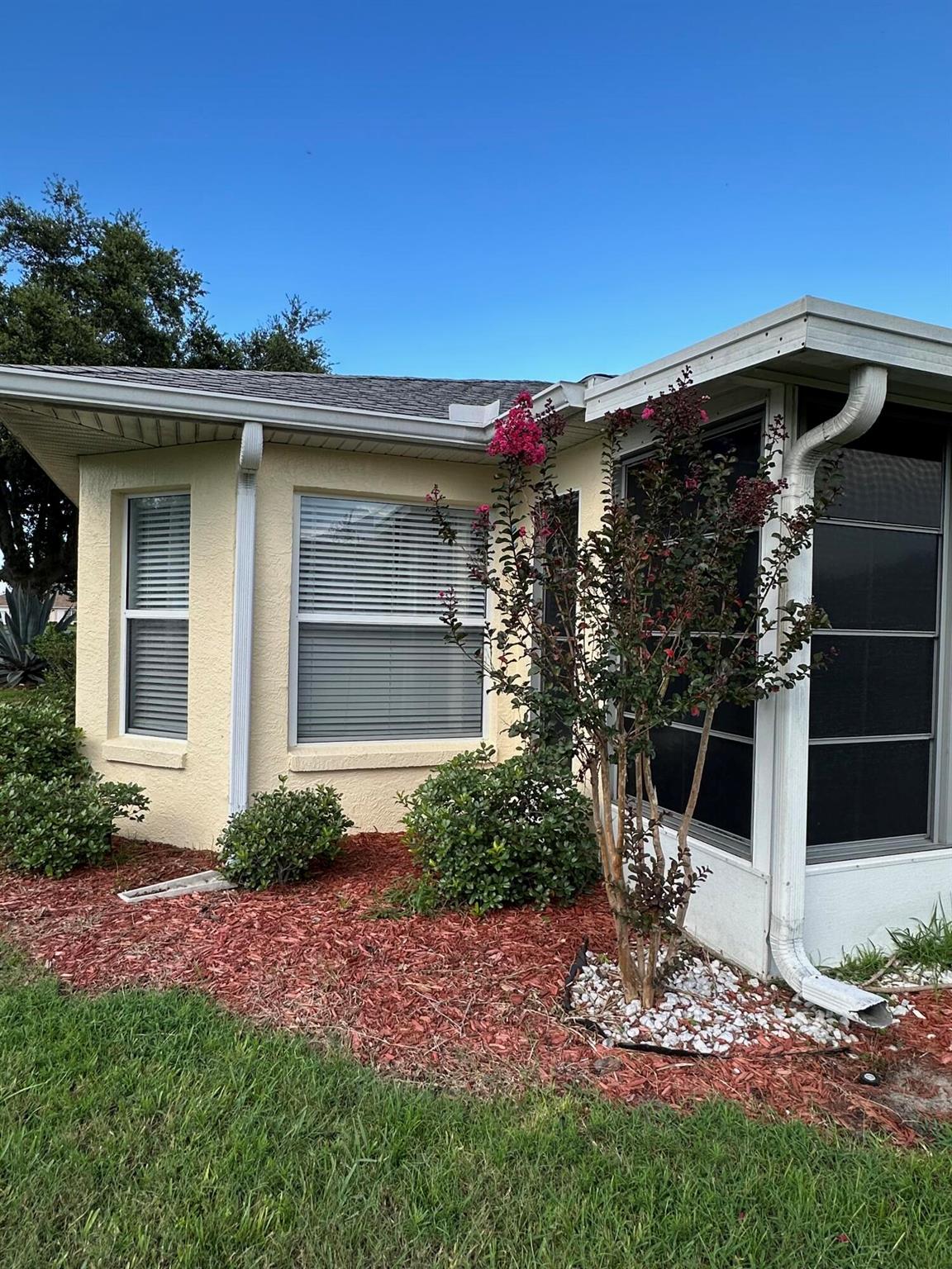 ON TOP OF THE WORLD - PHA - Residential