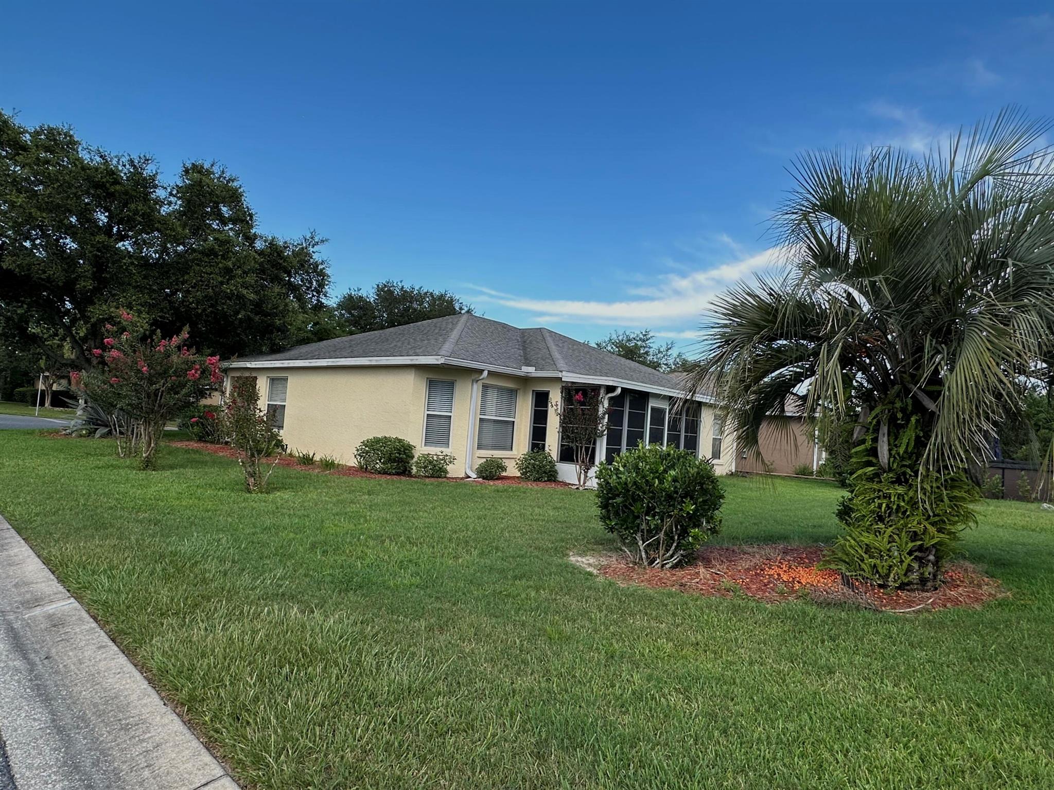 ON TOP OF THE WORLD - PHA - Residential