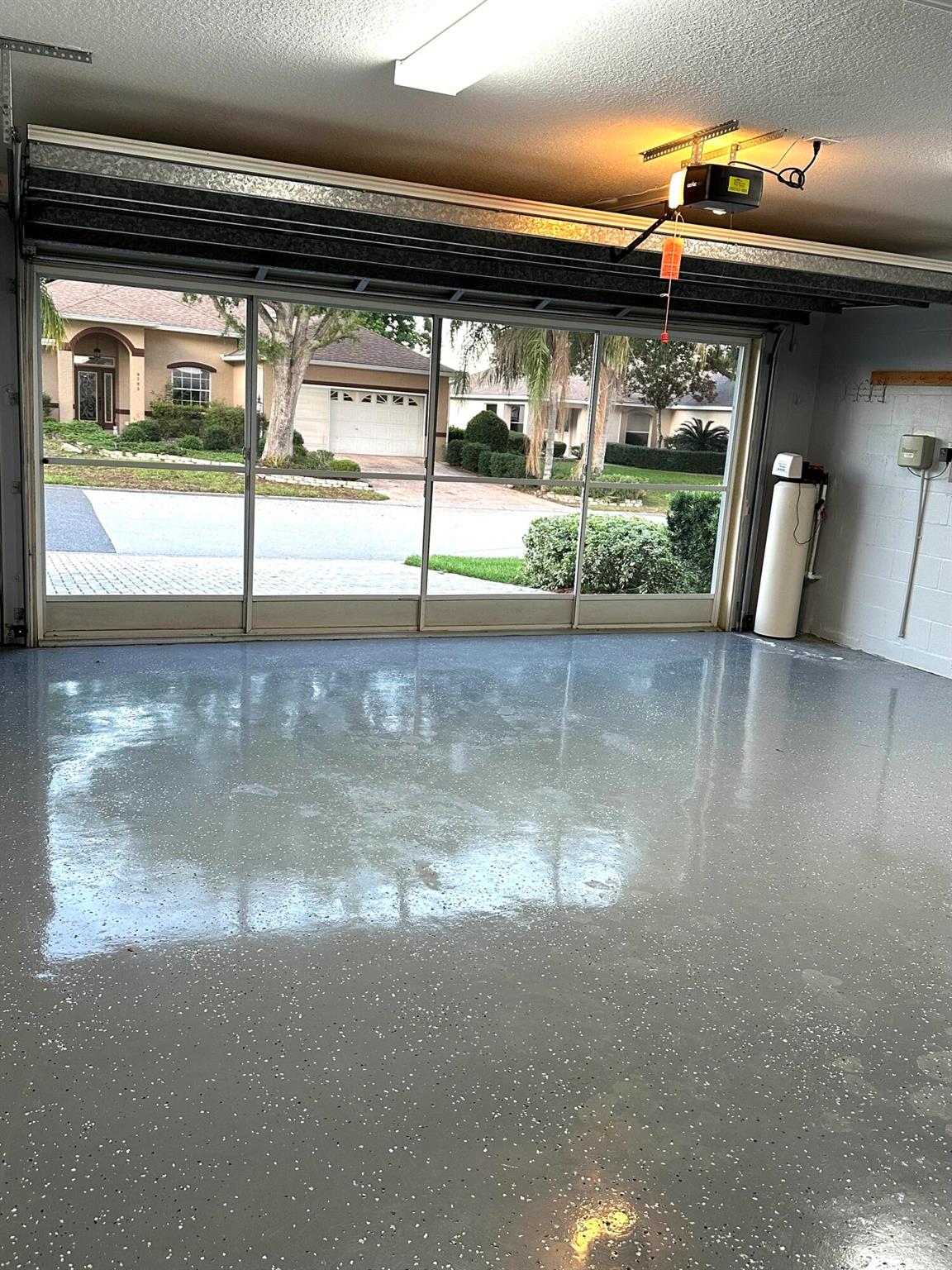 ON TOP OF THE WORLD - PHA - Residential