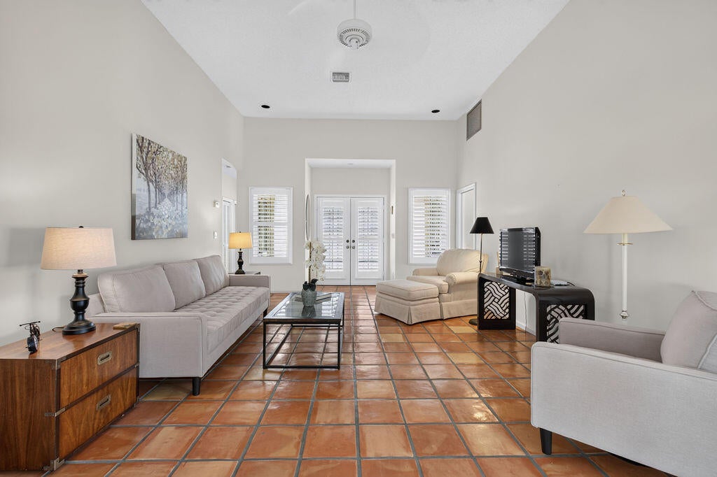 Photo of 5361 SE Merion Way, Stuart, FL 34997 (MLS # B26092304)