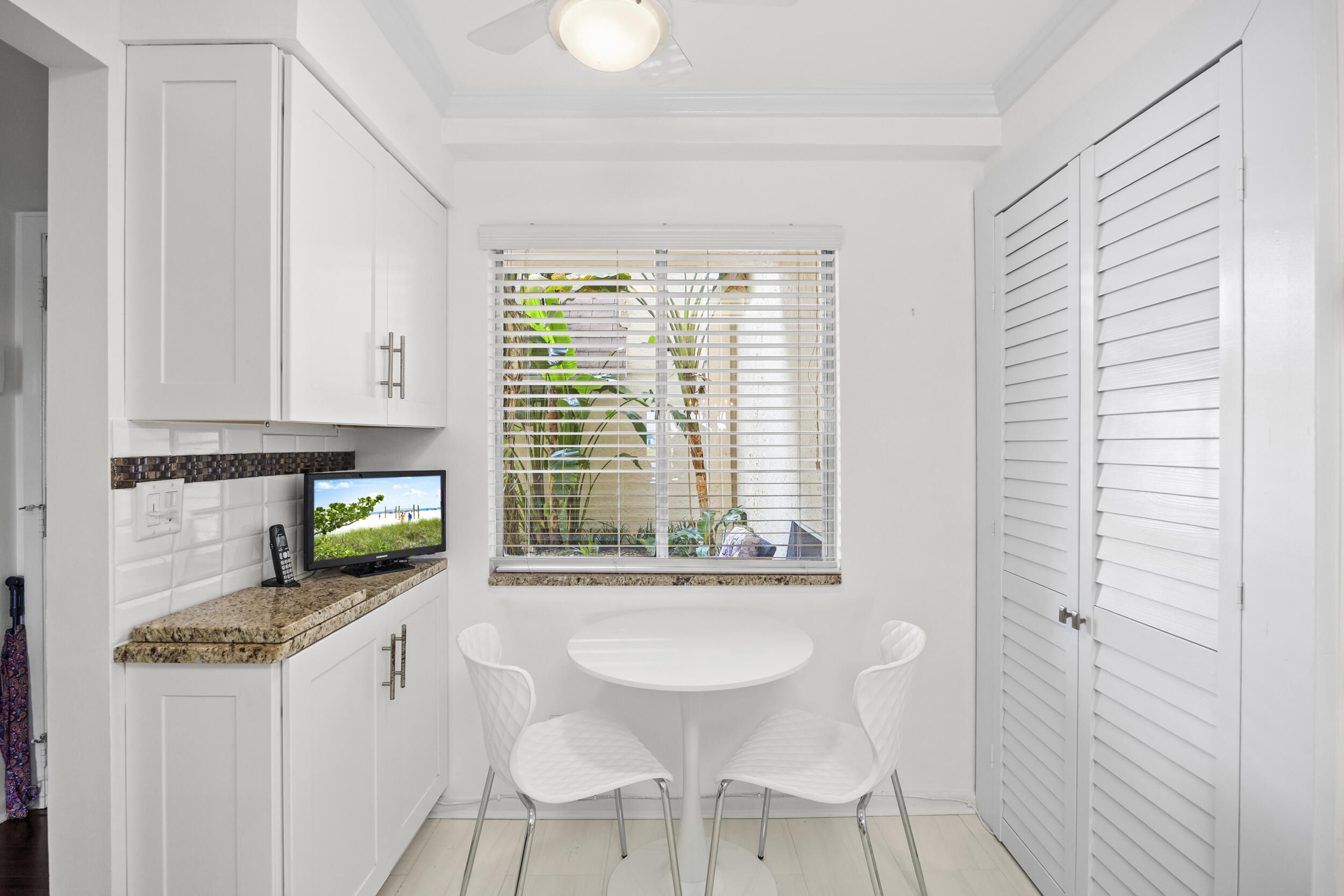 HUNTINGTON LAKES SEC THREE CONDOS - Residential