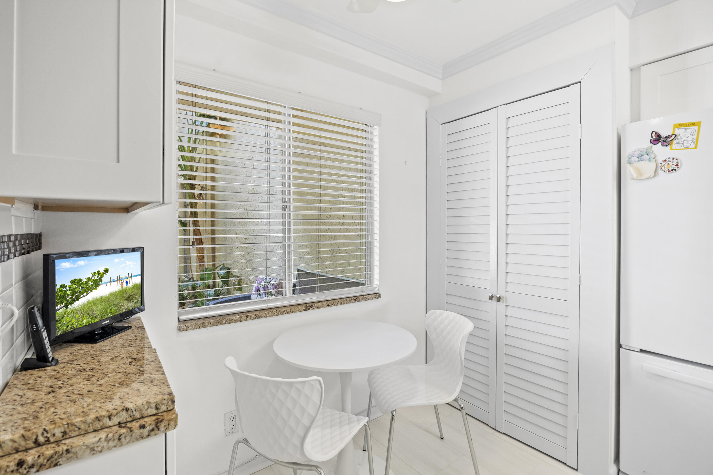 HUNTINGTON LAKES SEC THREE CONDOS - Residential