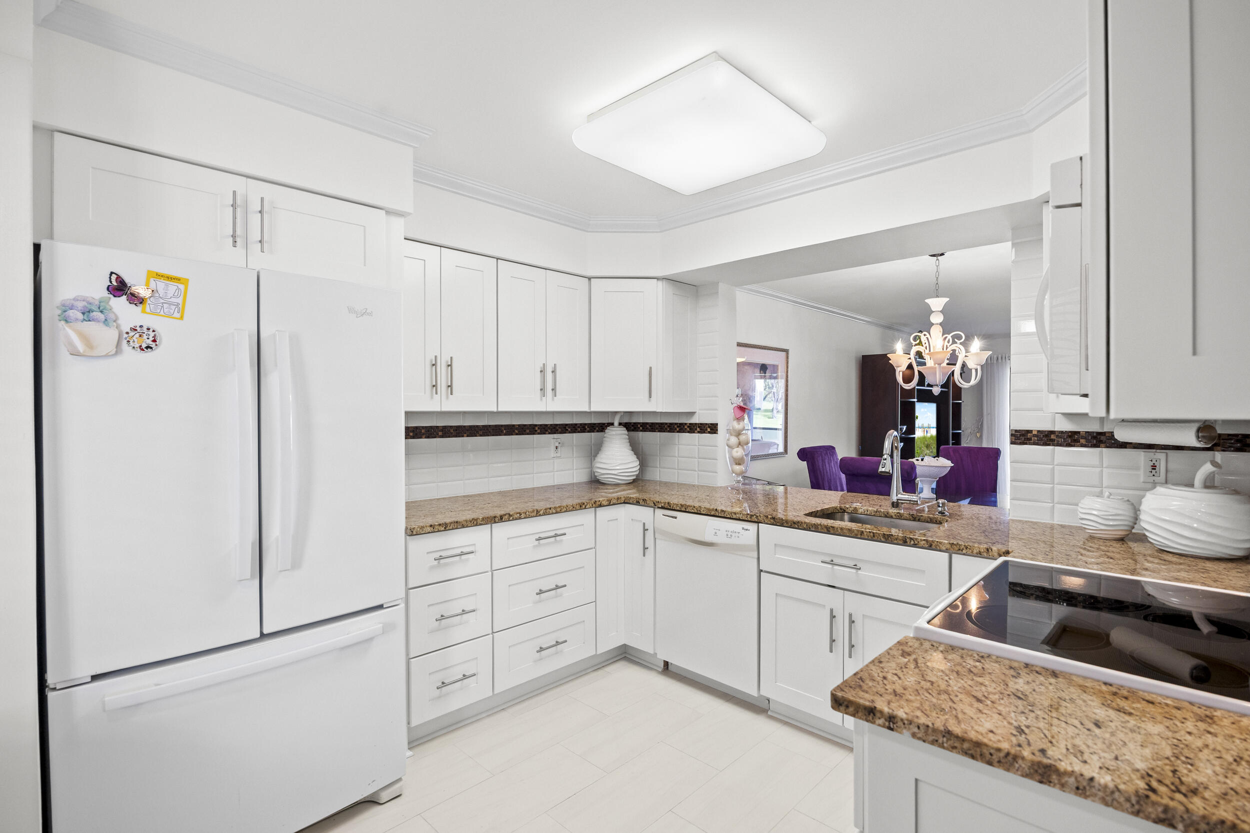 HUNTINGTON LAKES SEC THREE CONDOS - Residential