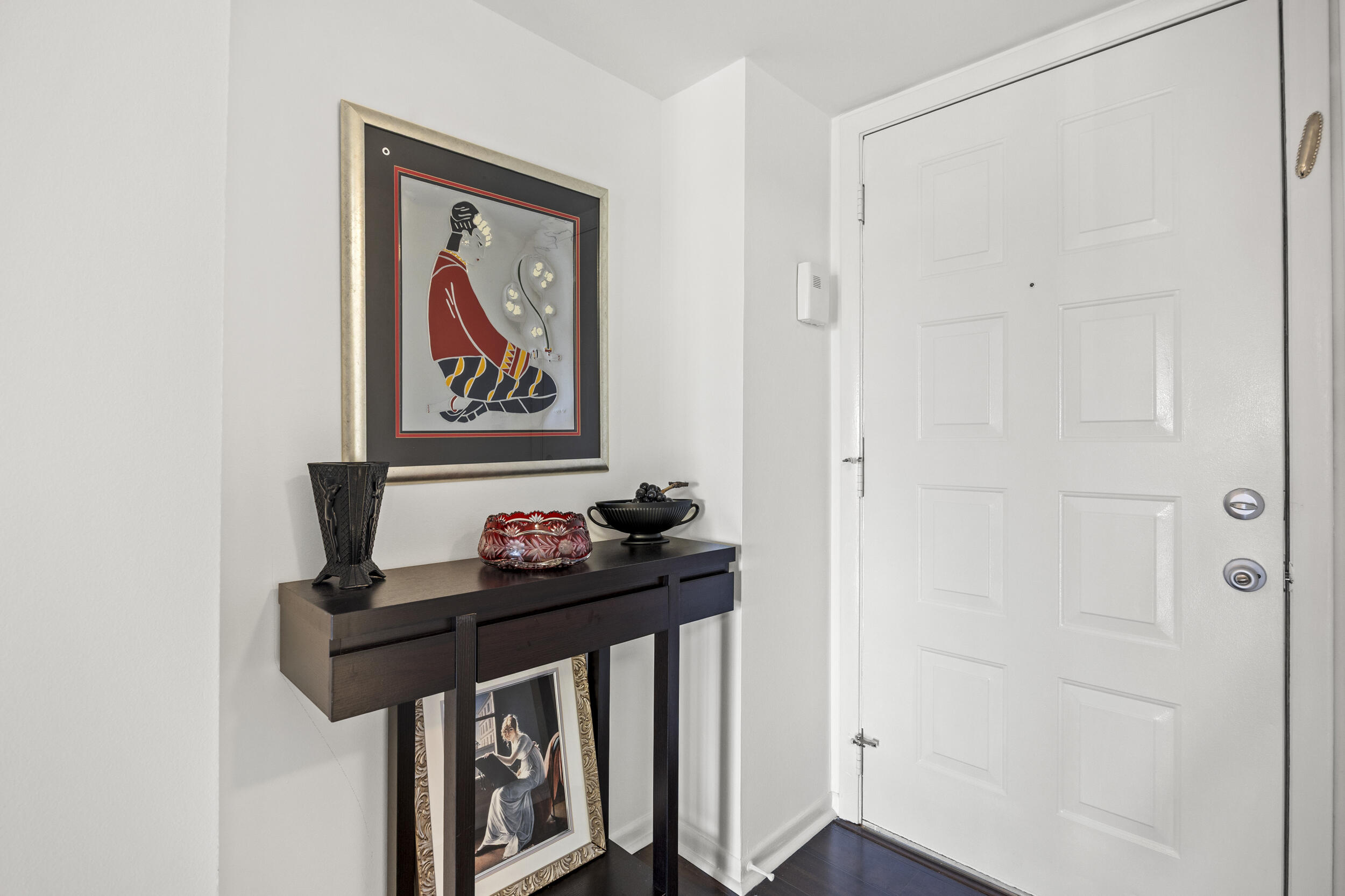 7146 Huntington Lane 105