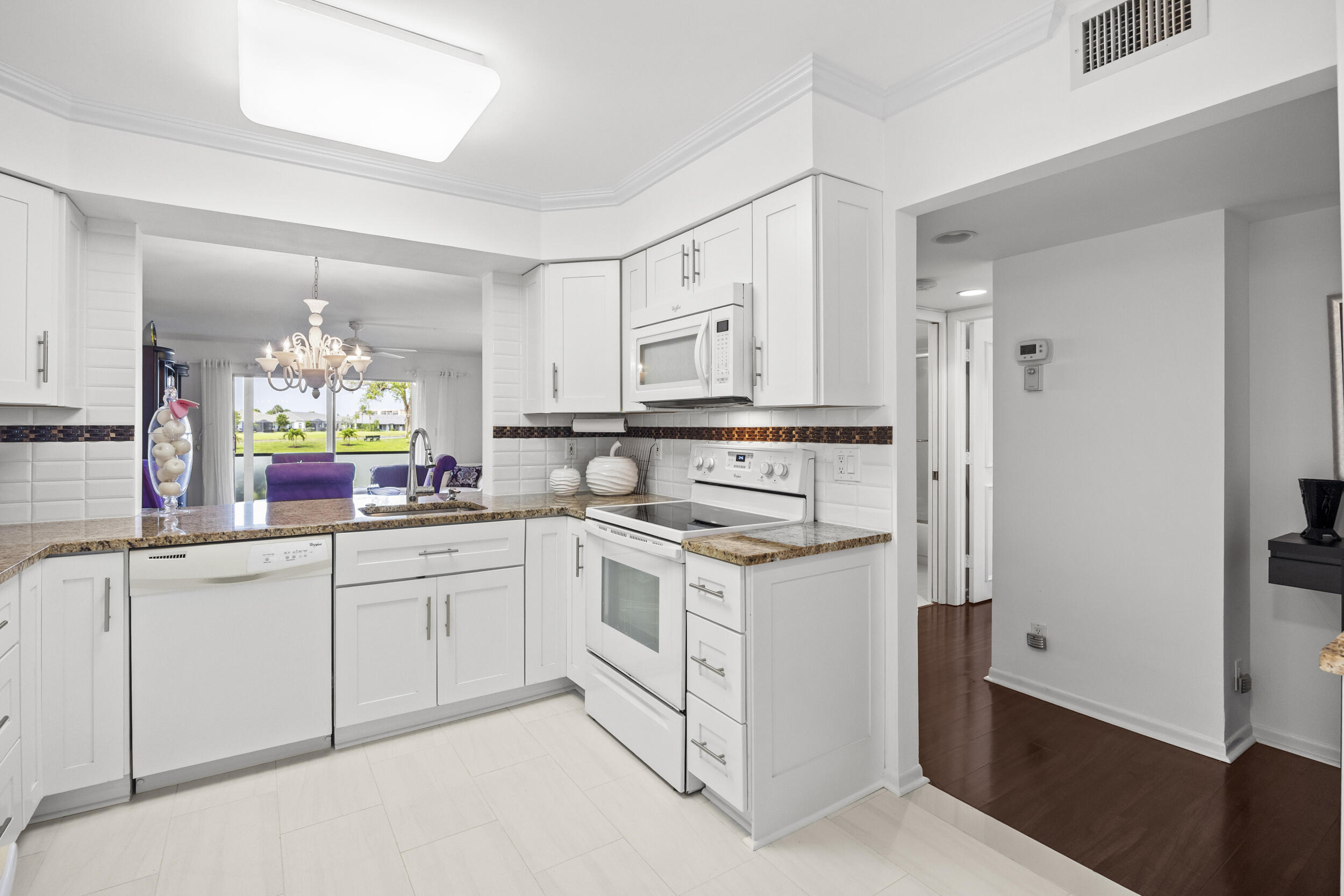 HUNTINGTON LAKES SEC THREE CONDOS - Residential